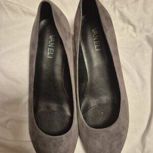 Van Eli Gray Soft Suede Low Wedge Pumps size 7 1/2